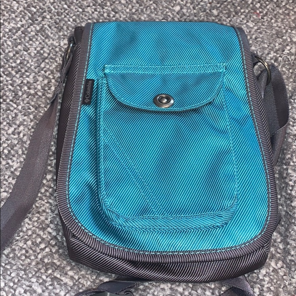 Columbia Shoulder Bag